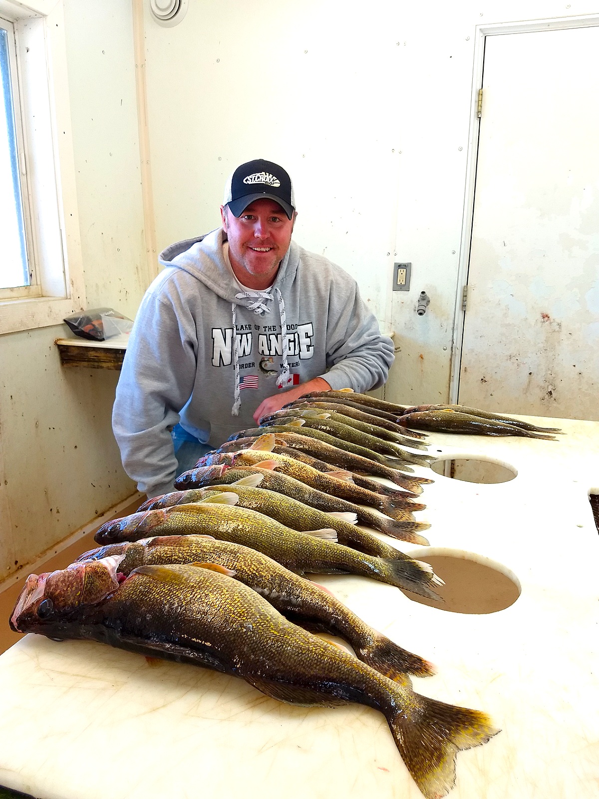 lake of the woods ice fishing report warroad