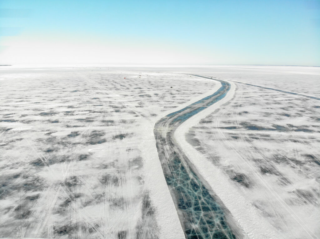 Ice Road to northwest angle