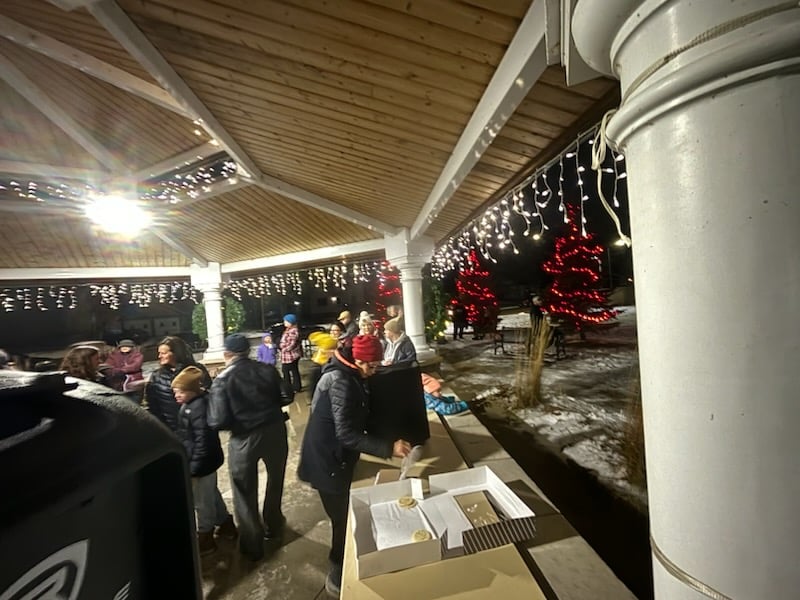 Light Up The Holidays & the annual tree lighting in Allison Park